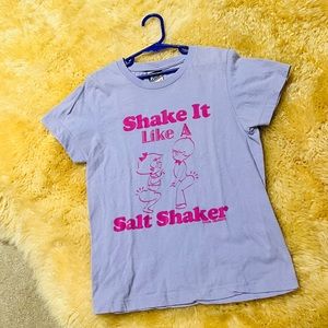 Shake it like a salt shaker funny twerk graphic tee women's size small
